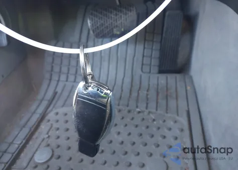 2000 Mercedes-Benz E 430 из США, поврежденный, VIN WDBJF70J8YB015879